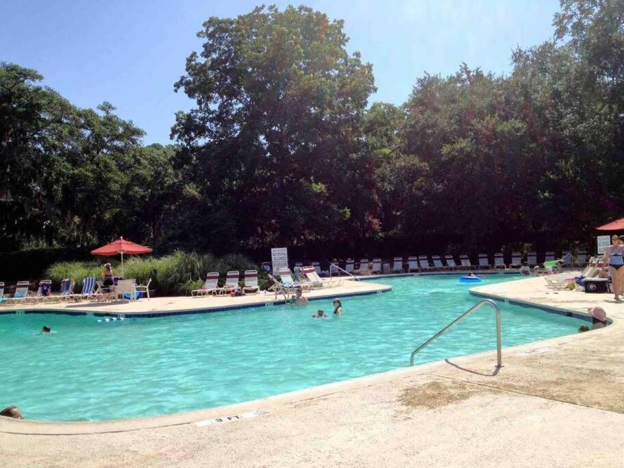 ヒルトンヘッドアイランド New Pics! Harbour Town 3Br/3Ba - Pool Access - Book Nowヴィラ エクステリア 写真