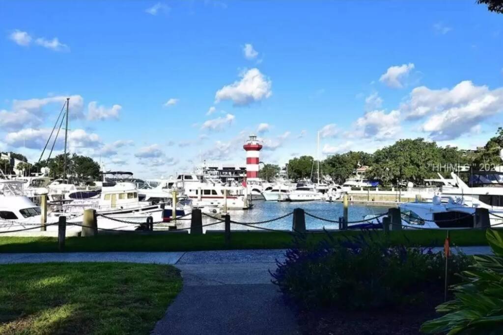 ヒルトンヘッドアイランド New Pics! Harbour Town 3Br/3Ba - Pool Access - Book Nowヴィラ エクステリア 写真