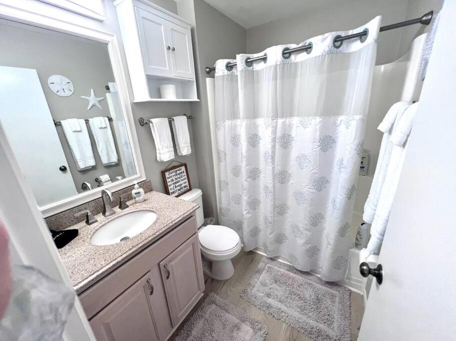 ヒルトンヘッドアイランド New Pics! Harbour Town 3Br/3Ba - Pool Access - Book Nowヴィラ エクステリア 写真
