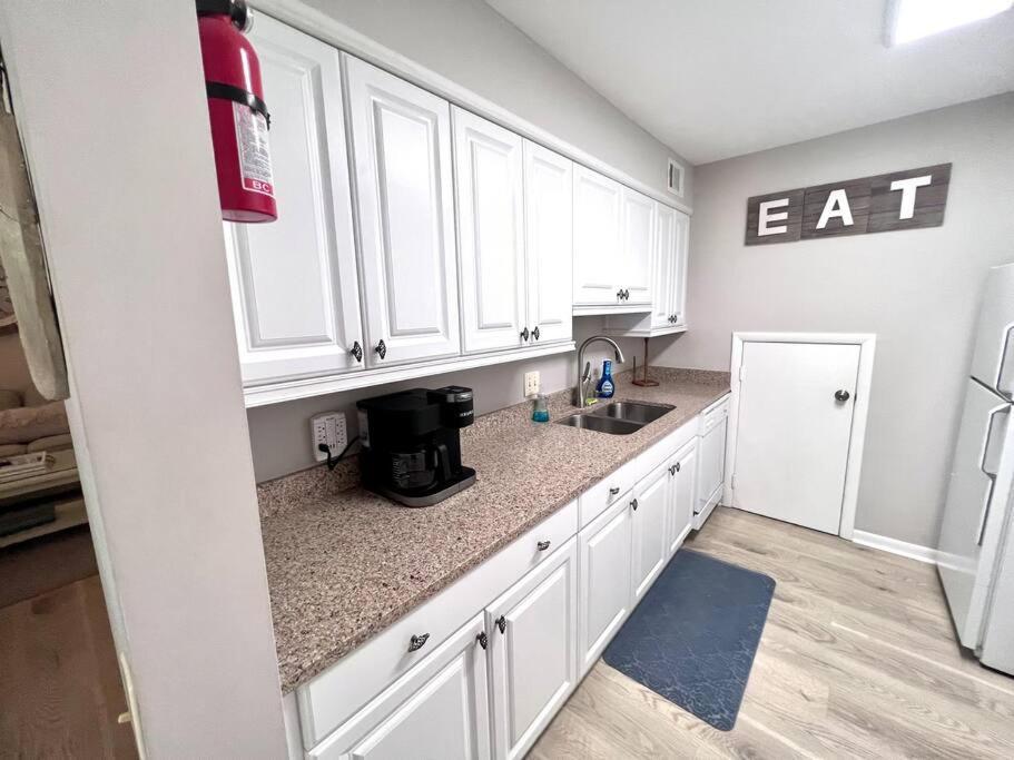 ヒルトンヘッドアイランド New Pics! Harbour Town 3Br/3Ba - Pool Access - Book Nowヴィラ エクステリア 写真